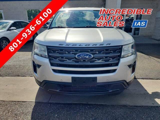 Photo of 2018 Ingot Silver Metallic Ford Explorer