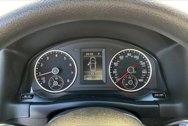 Photo of 2017 Pepper Gray Metallic Volkswagen Tiguan