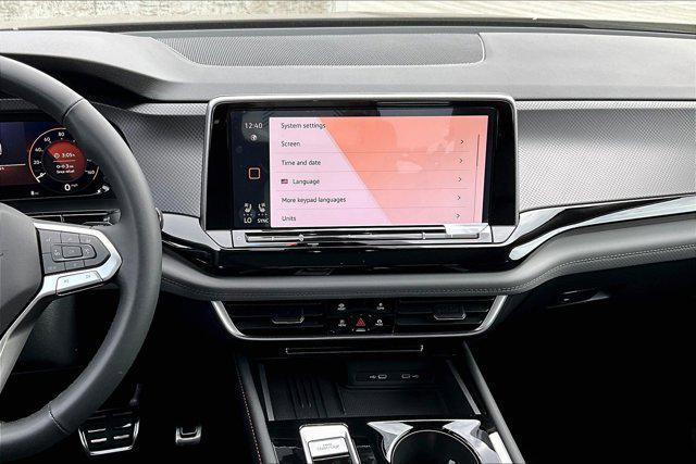 Photo of 2025 Pure Gray Volkswagen Atlas
