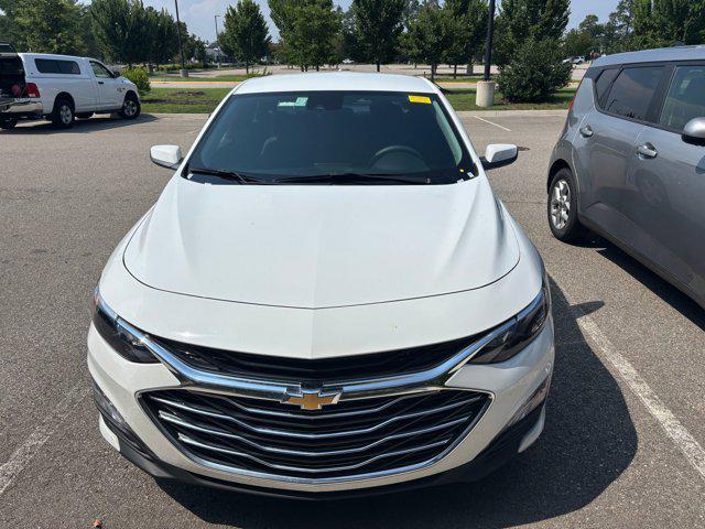 Photo of 2024 Summit White Chevrolet Malibu