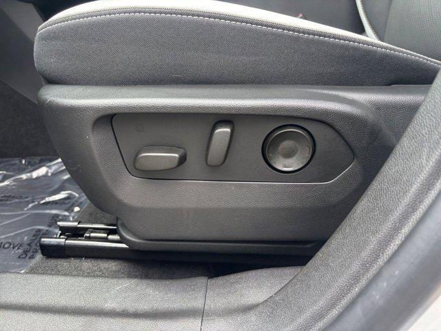 Photo of 2024 Summit White Buick Envision