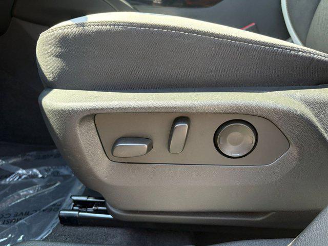 Photo of 2024 Summit White Buick Envision