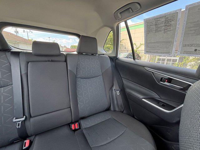 Photo of 2024 Ice Cap Toyota RAV4