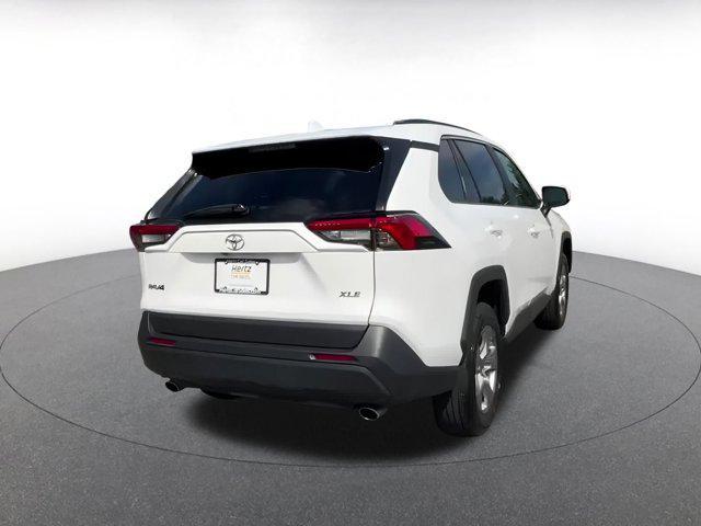 Photo of 2024 Ice Cap Toyota RAV4