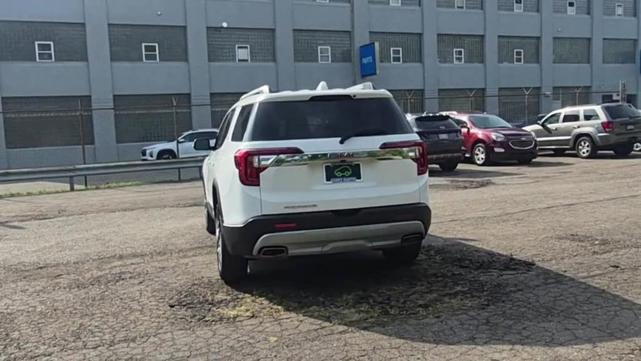 Photo of 2023 Summit White GMC Acadia