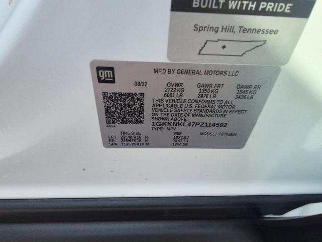 Photo of 2023 Summit White GMC Acadia