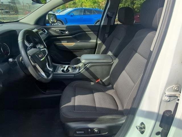 Photo of 2023 Summit White GMC Acadia