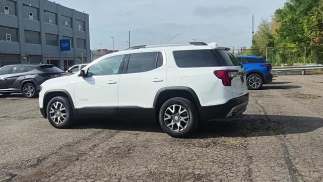 Photo of 2023 Summit White GMC Acadia