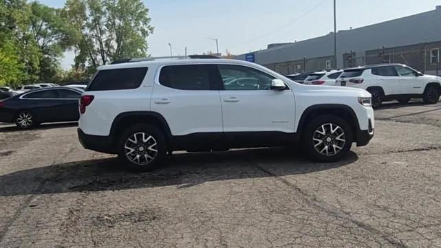 Photo of 2023 Summit White GMC Acadia