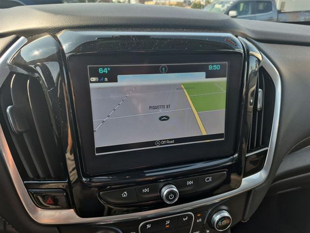 Photo of 2019 Iridescent Pearl Tricoat Chevrolet Traverse