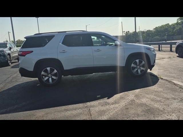 Photo of 2019 Iridescent Pearl Tricoat Chevrolet Traverse