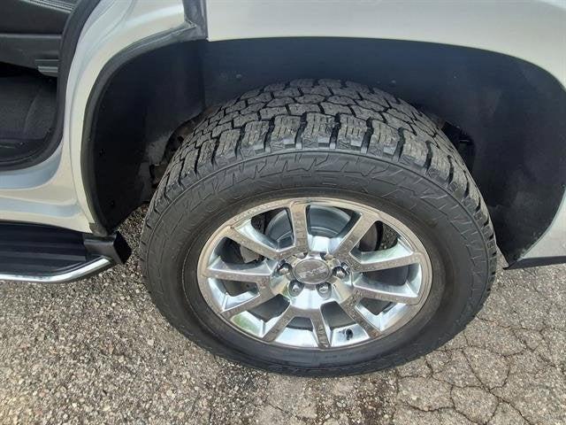 Photo of 2020 Quicksilver Metallic GMC Yukon