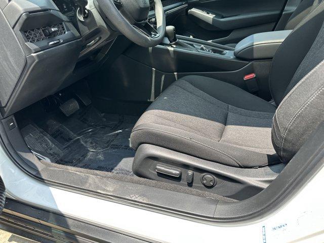 Photo of 2023 Platinum White Pearl Honda Accord
