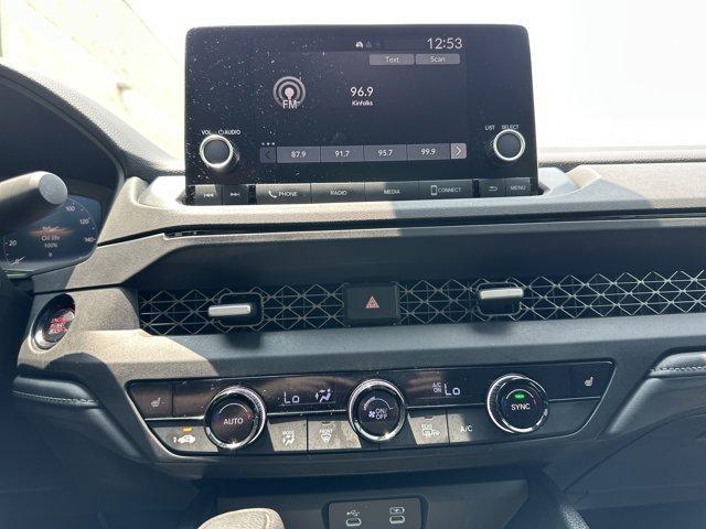 Photo of 2023 Platinum White Pearl Honda Accord