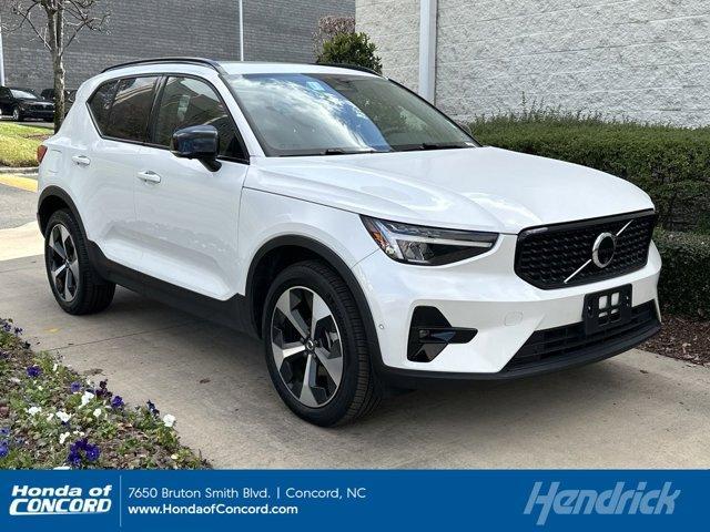 2024 Volvo XC40