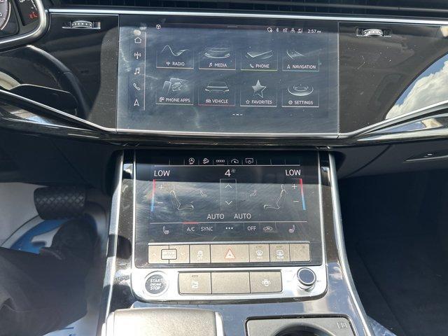 Photo of 2022 Florett Silver Metallic Audi Q7