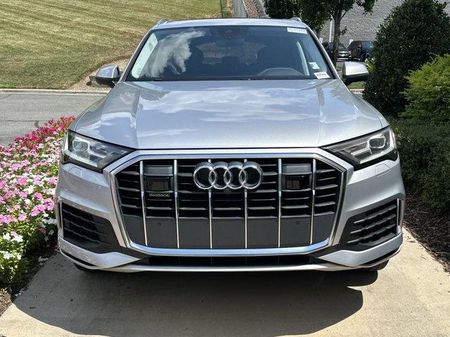 Photo of 2022 Florett Silver Metallic Audi Q7