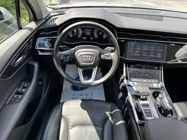 Photo of 2022 Florett Silver Metallic Audi Q7