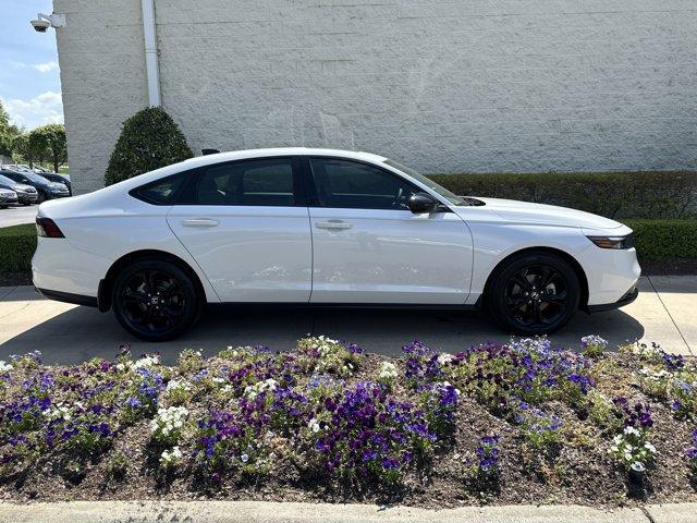 Photo of 2025 Platinum White Pearl Honda Accord