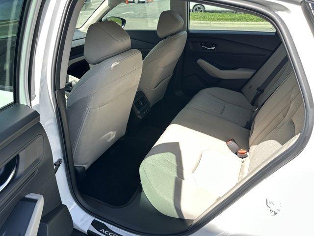 Photo of 2025 Platinum White Pearl Honda Accord