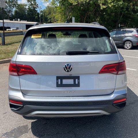 Photo of 2024 Pyrite Silver Metallic Volkswagen Taos