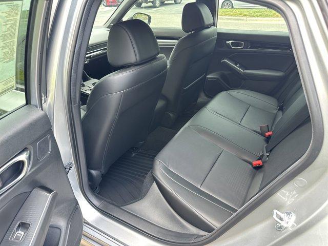 Photo of 2025 Solar Silver Metallic Honda Civic Hybrid