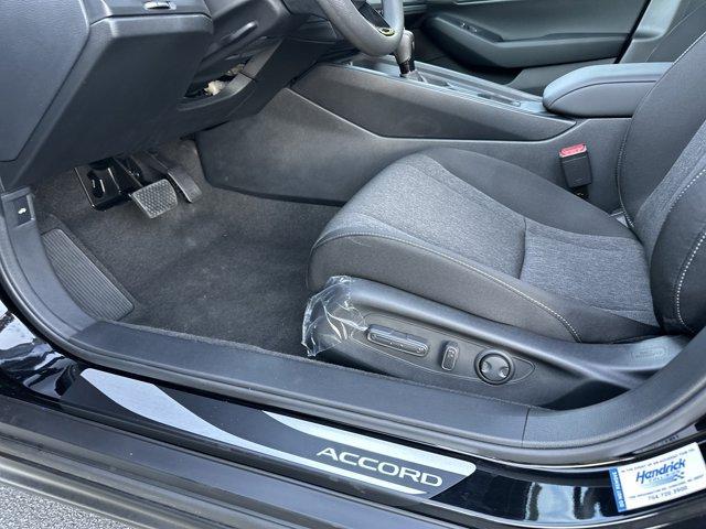 Photo of 2025 Crystal Black Pearl Honda Accord