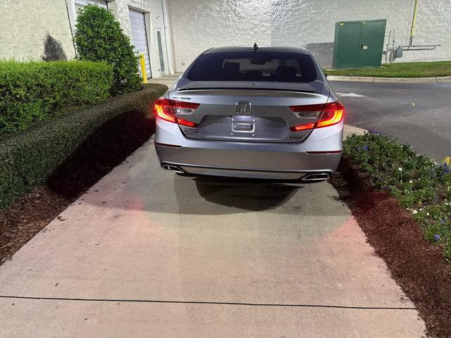 Photo of 2021 Lunar Silver Metallic Honda Accord