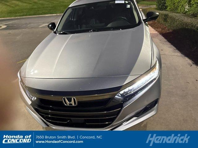 Photo of 2021 Lunar Silver Metallic Honda Accord