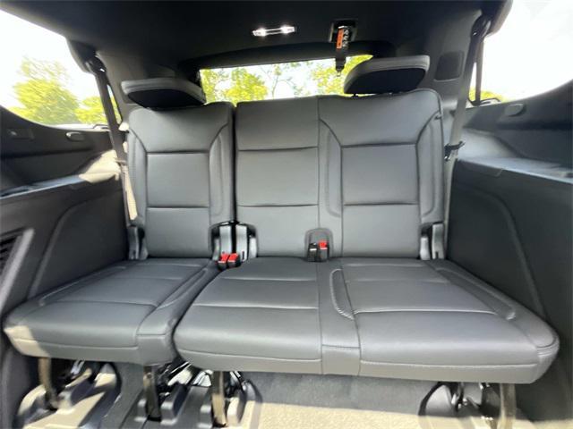 Photo of 2025 Onyx Black GMC Yukon