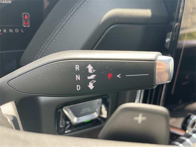 Photo of 2025 Onyx Black GMC Yukon