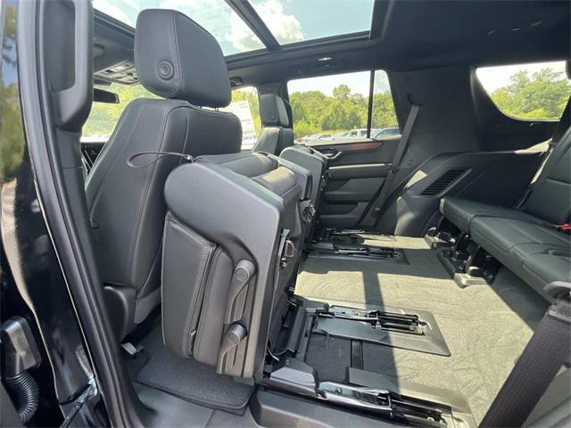 Photo of 2025 Onyx Black GMC Yukon