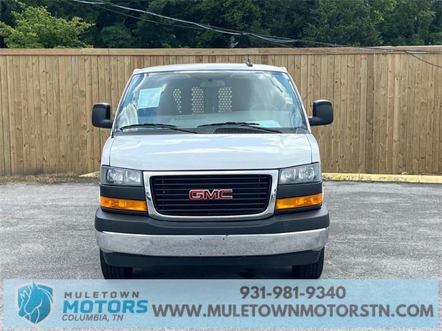 Photo of 2023 Summit White GMC Savana 2500