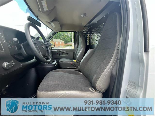 Photo of 2023 Summit White GMC Savana 2500