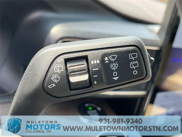 Photo of 2021 Star White Metallic Tri-Coat Ford Explorer