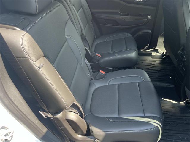 Photo of 2023 Summit White GMC Acadia