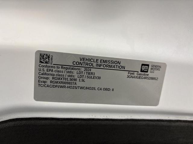 Photo of 2024 Summit White Chevrolet Equinox
