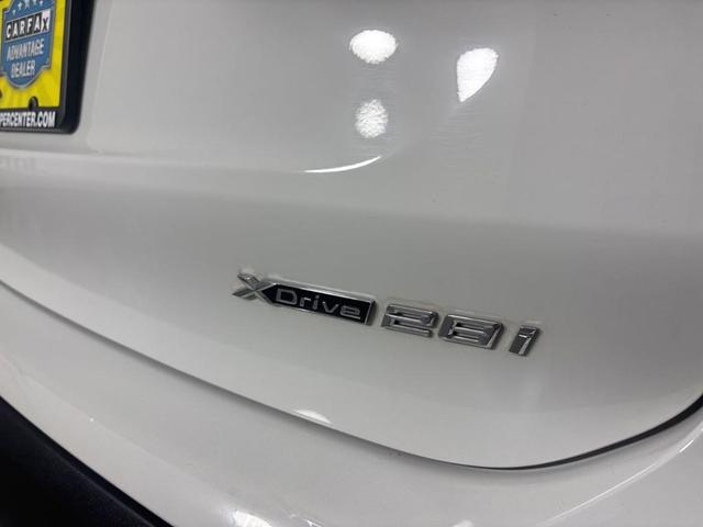 Photo of 2022 Alpine White BMW X1