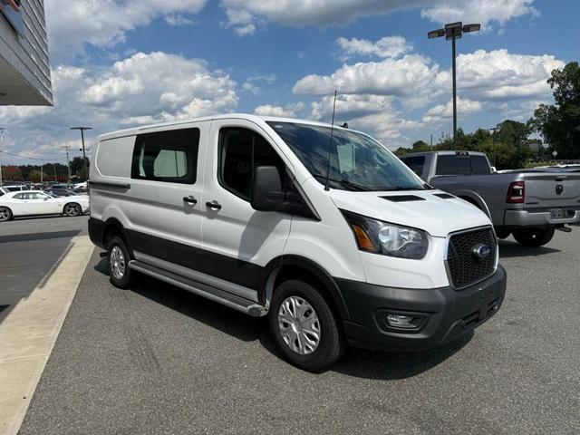 Photo of 2024 Oxford White Ford Transit-250