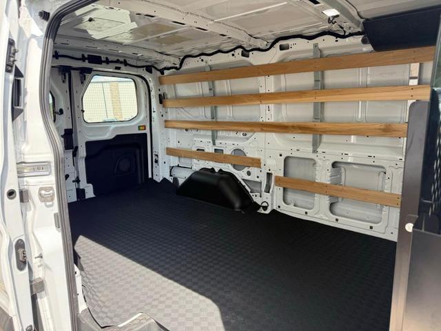 Photo of 2024 Oxford White Ford Transit-250