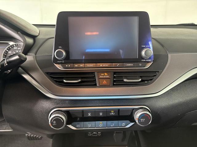 Photo of 2024 Gray Sky Pearl Nissan Altima