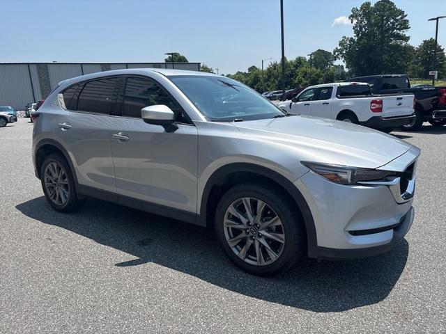 Photo of 2021 Sonic Silver Metallic Mazda CX-5