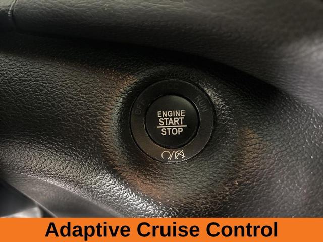 Photo of 2022 Bright White Clearcoat Jeep Cherokee