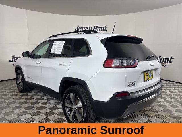 Photo of 2022 Bright White Clearcoat Jeep Cherokee