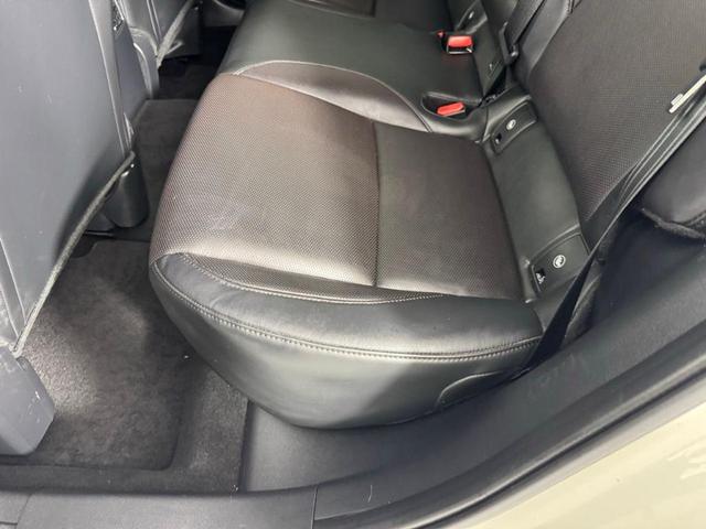 Photo of 2022 Snowflake White Pearl Mazda CX-30
