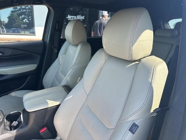 Photo of 2023 Snowflake White Pearl Mazda CX-9