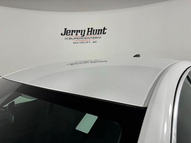 Photo of 2024 Summit White Chevrolet Malibu