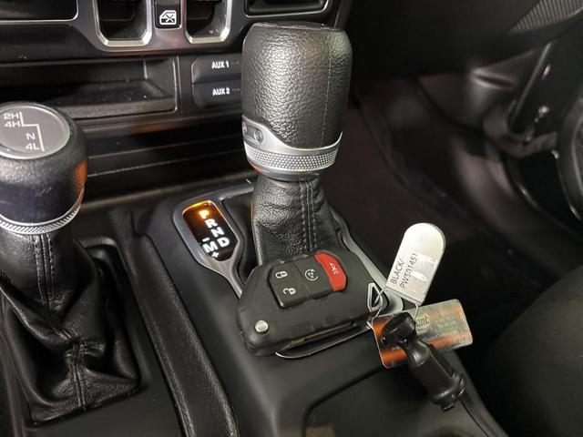 Photo of 2023 Black Clearcoat Jeep Wrangler