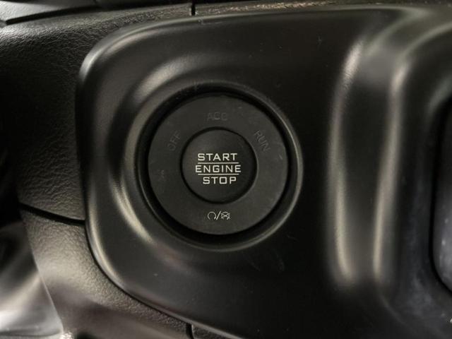 Photo of 2023 Black Clearcoat Jeep Wrangler