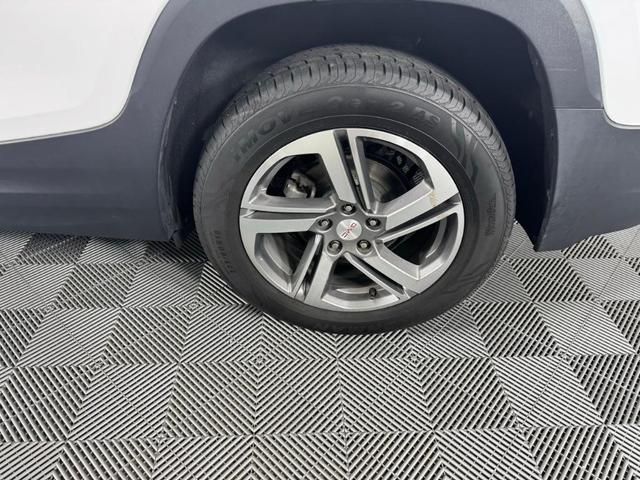 Photo of 2020 Summit White GMC Terrain